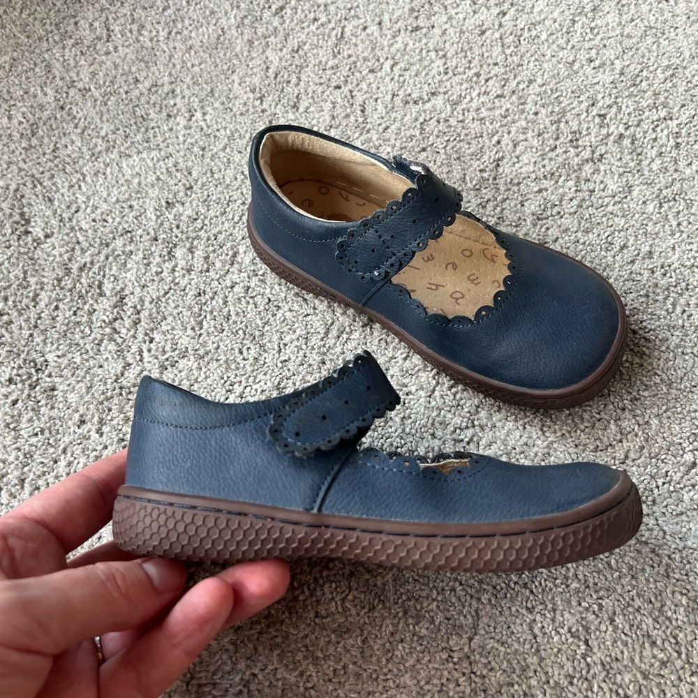 New Livie & Luca Girls Size 10 Navy Blue Scalloped Ruche Mary Jane Shoes